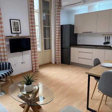 Cozy 1br Picasso By Easytrip Apartment *